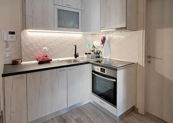 Apartment Cozy & Stylish Eastside Apt. Thessaloniki